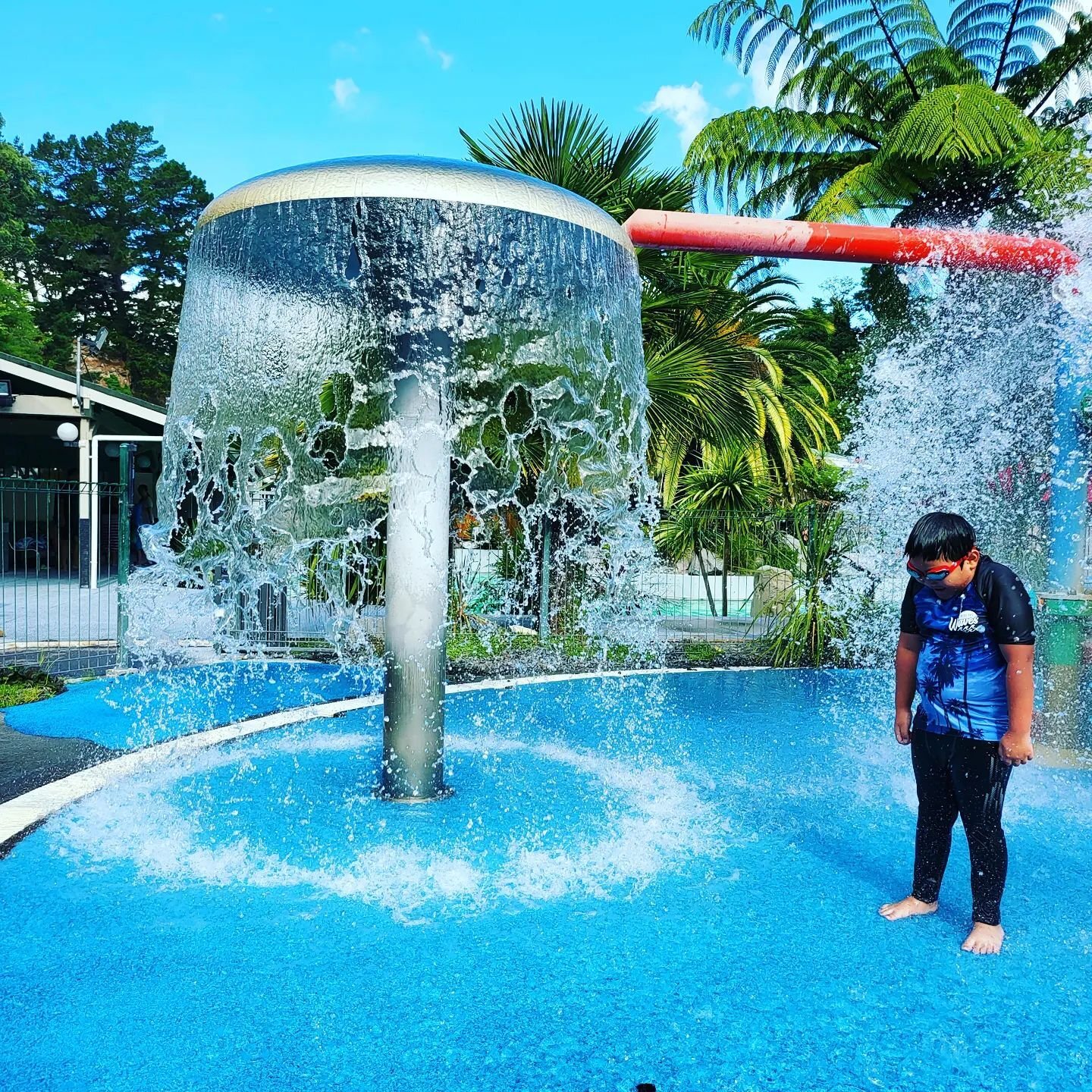 2506_taupo_hot_pools_debretts_kid_water