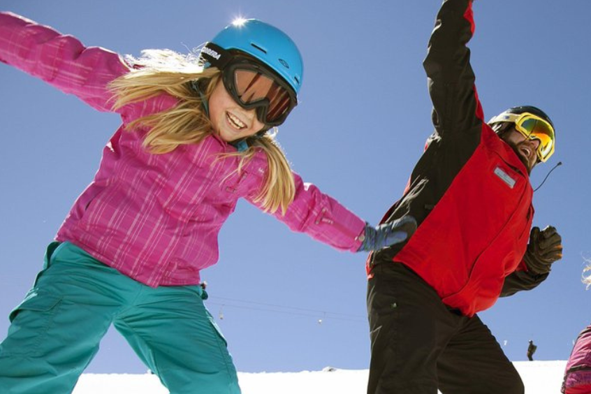 Welcome-ski-bunnies-girl-instructor-skiing-ruapehu