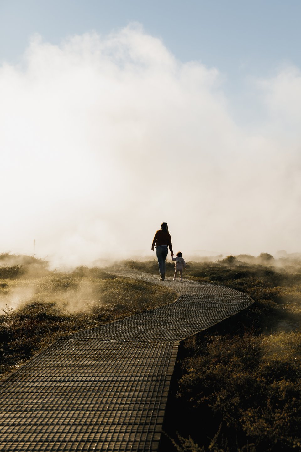 2506_taupo_craters_moon_family_walk