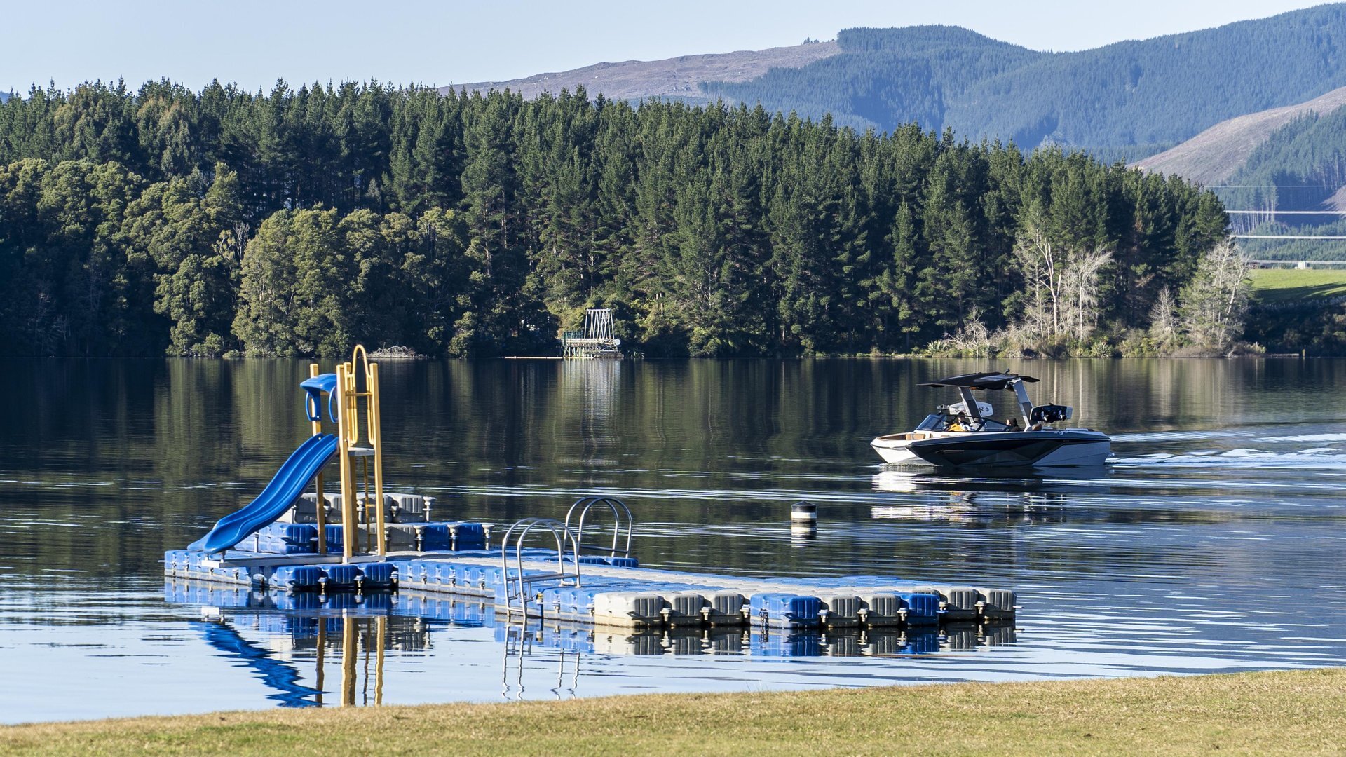 Lake-maraetai-water-play-boat-slide