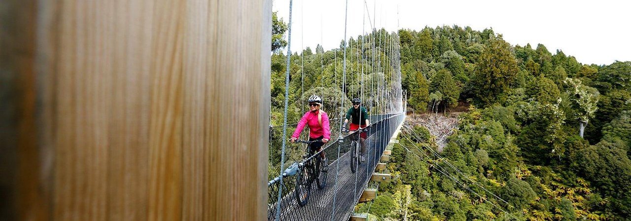 bike_006_Timber-Trail-couple