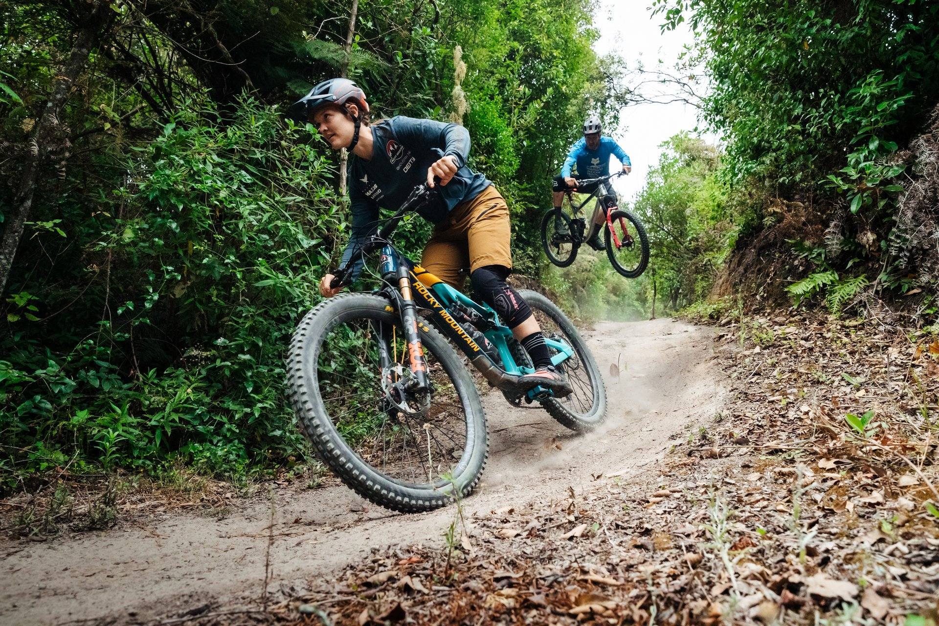 2504_img_taupo_region_getaway_adventure_biking_great_lake_ride_craters_epic