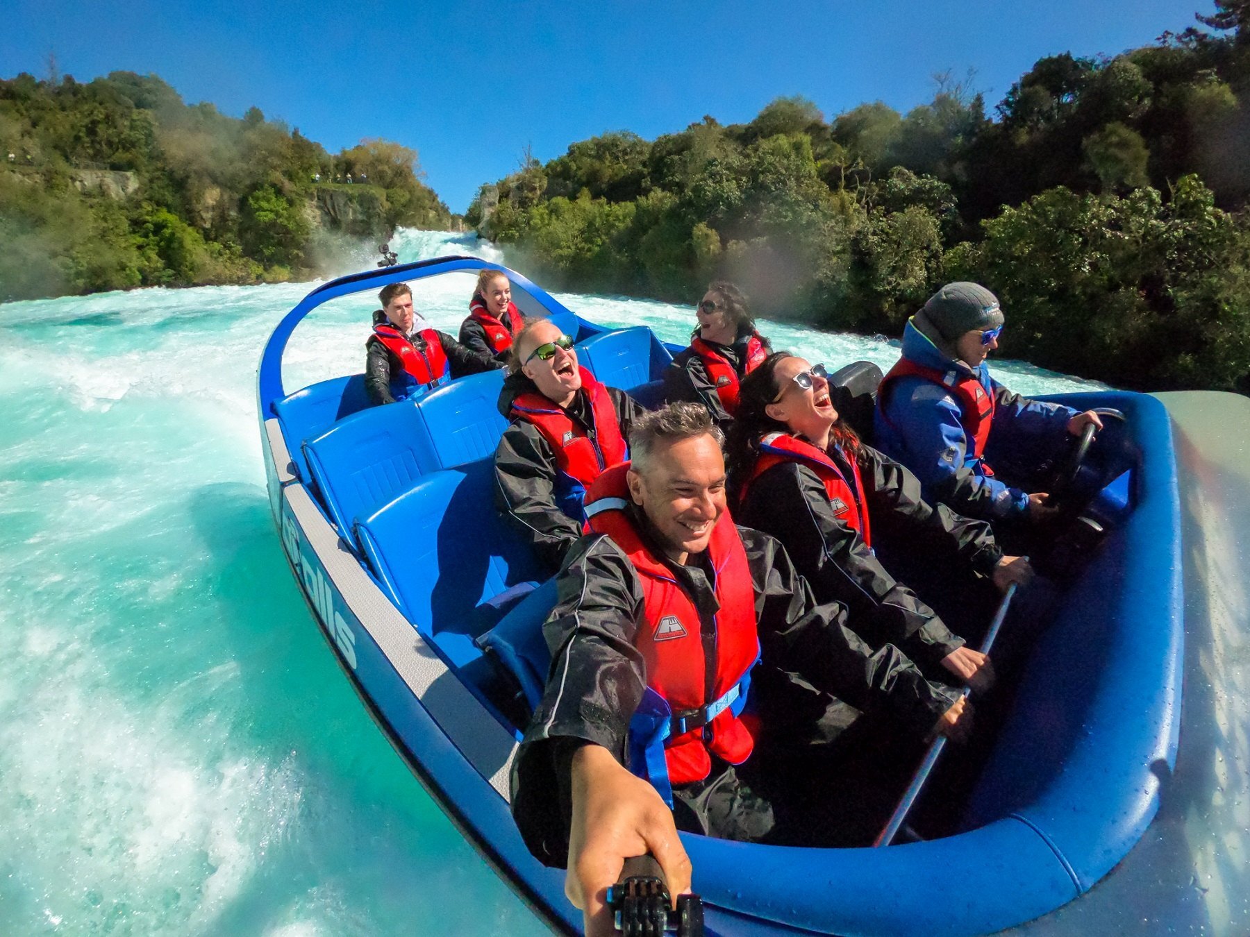 2504_img_taupo_town_hukafalls_jet_adrenaline_ride_people_in_boat_waikato_river_falls_huka